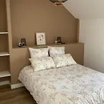 Maison 4-8 Personnes, Jardin, Mere Eglise Casa de Férias *