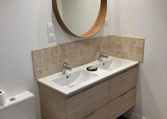 Maison 4-8 Personnes, Jardin, Mere Eglise Дом отдыха *