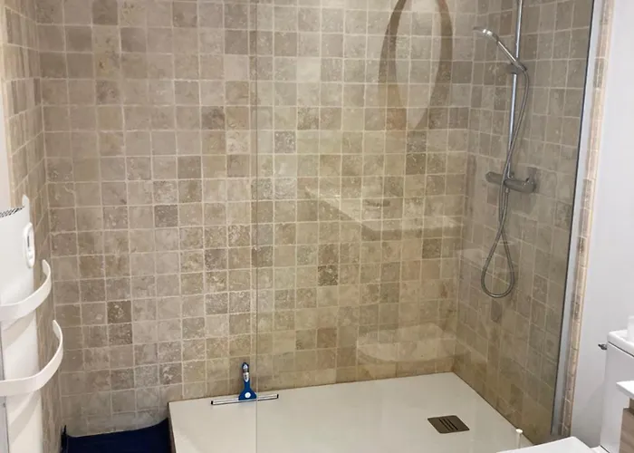 Maison 4-8 Personnes, Jardin, Mere Eglise