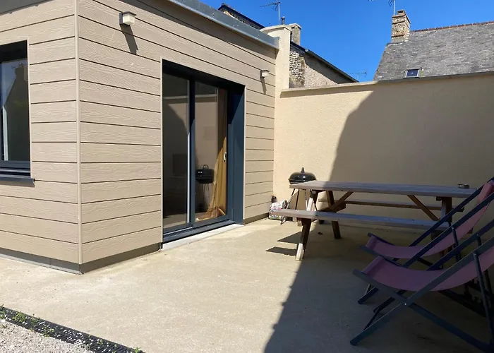 Дом отдыха Maison 4-8 Personnes, Jardin, Mere Eglise Сент-Мер-Эглиз